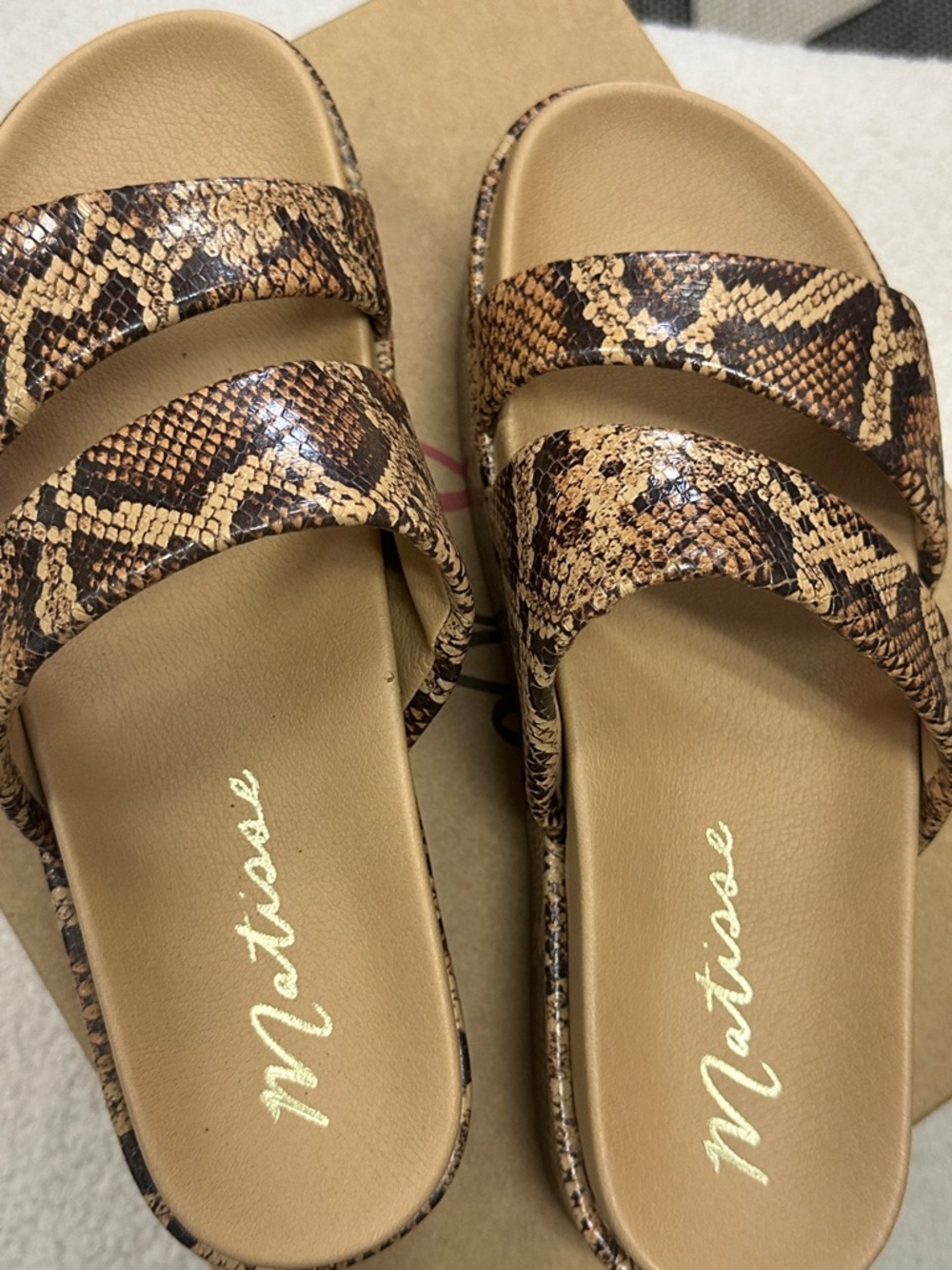 New in box. Matisse Blaine sandals tan snake